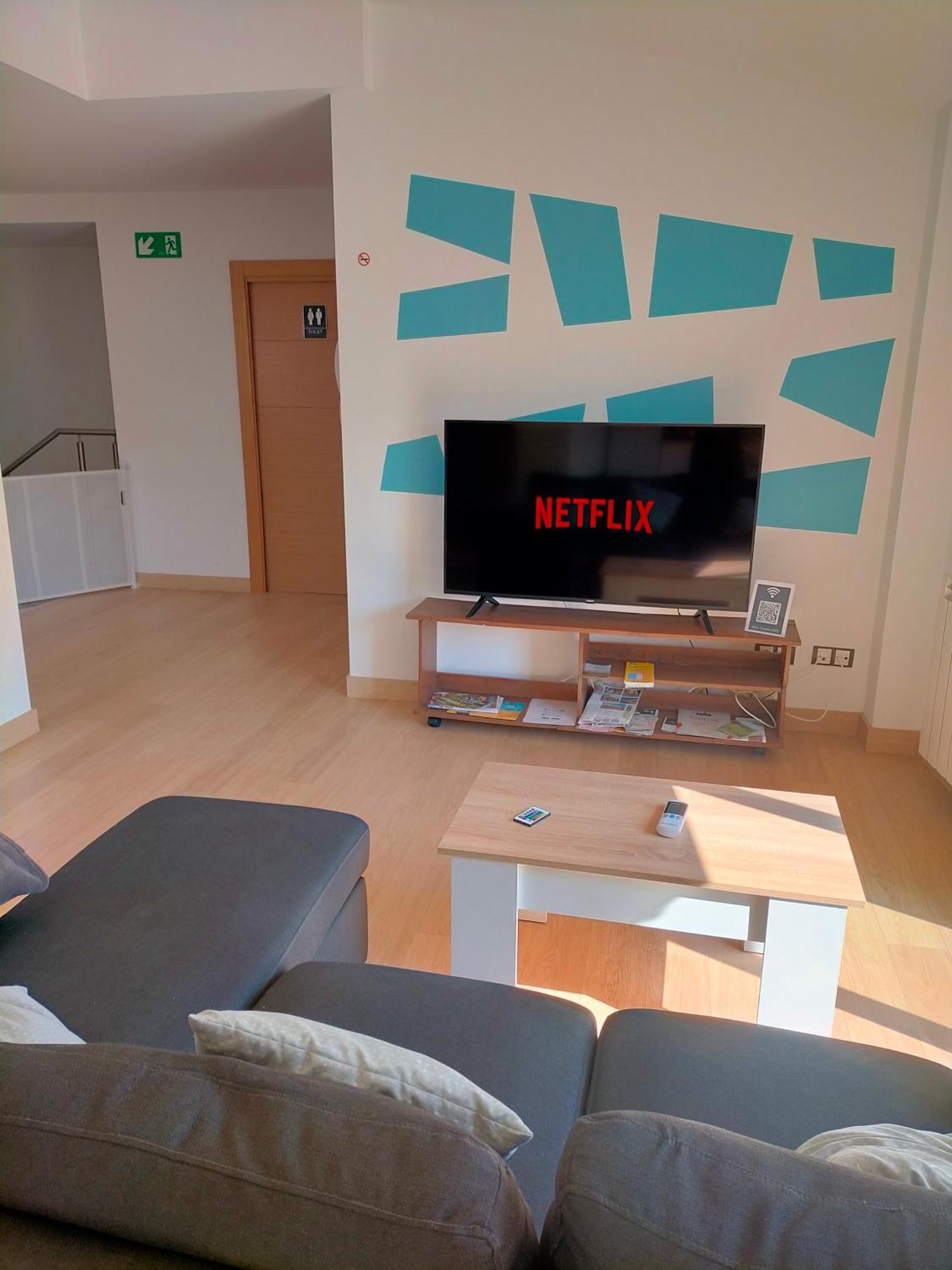 Atico Entero Con Habitacion En Корелья Экстерьер фото